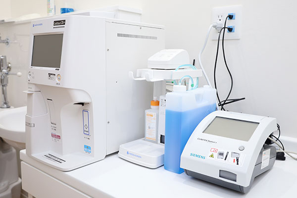 自動血球計数CRP測定装置/尿化学分析装置